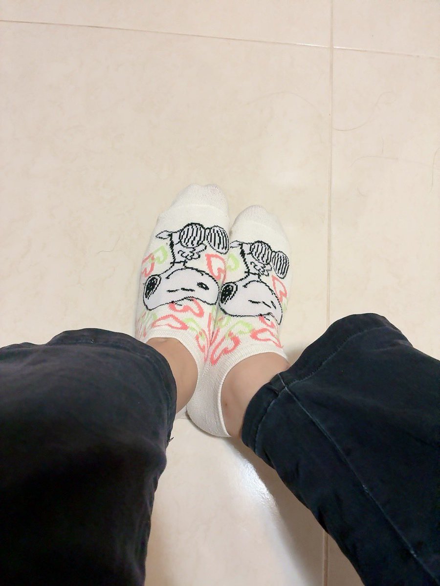 Bin5869's tweet photo. 我的新襪襪～ https://t.co/vkRAC2ibVL