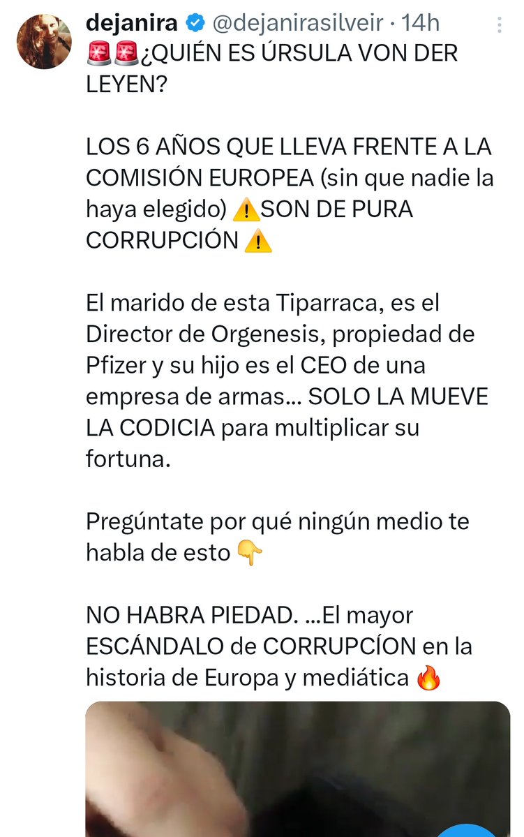 Yocaa y la cabra de la Legión. tweet media
