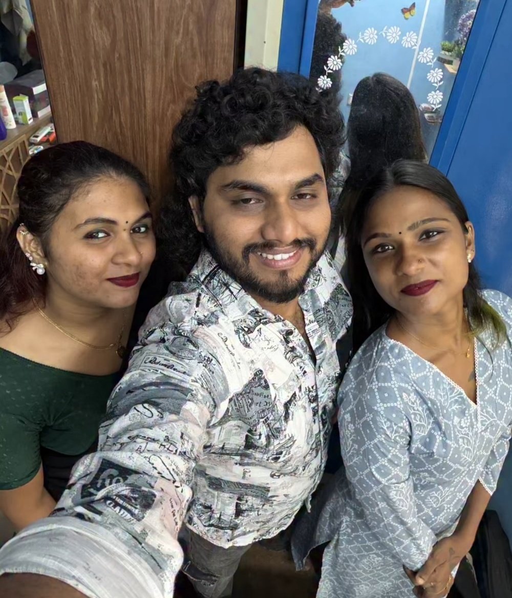 JAIKRISH1821348's tweet photo. Trending couples of X  are here IYKYK

Thread 🧵 

Anyone knows them ?? Knows means legend 

Vaishnavi sharun https://t.co/b8FJmLg0cv