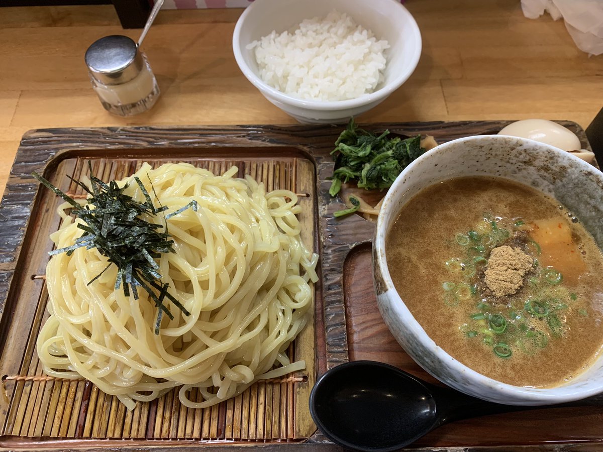 sobu04's tweet photo. あれ？
先週来たかな？
久しぶりの様な気がする

壺屋神徳さん
辛つけ麺　麺大盛り

15時までライス無料
今日は久しぶりにミニ餃子（150円）

最高😮‍💨😮‍💨 https://t.co/nyj28rjX66
