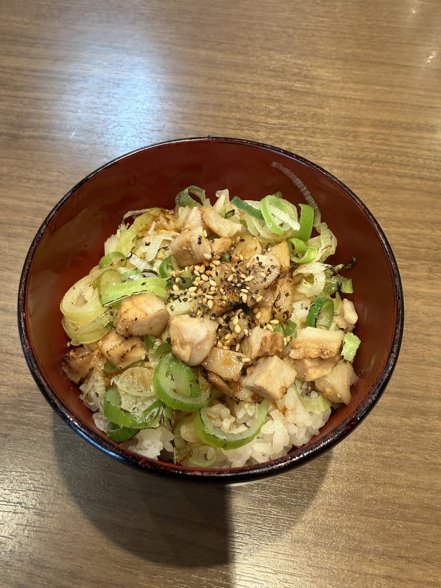 dreamars_'s tweet photo. いつもありがとうございます‼️

今日明日台風の為
大事を取らせていただき

《本日21時閉店
明日11時オープン》

とさせていただきます。

かなり強くなるみたいなので
皆様もお気を付けて
お過ごしください❗️❗️

身動き取れるようになりましたら
是非お腹いっぱい
食べにいらして下さい❗️☺️🍜 https://t.co/Sfs4y2YLOv