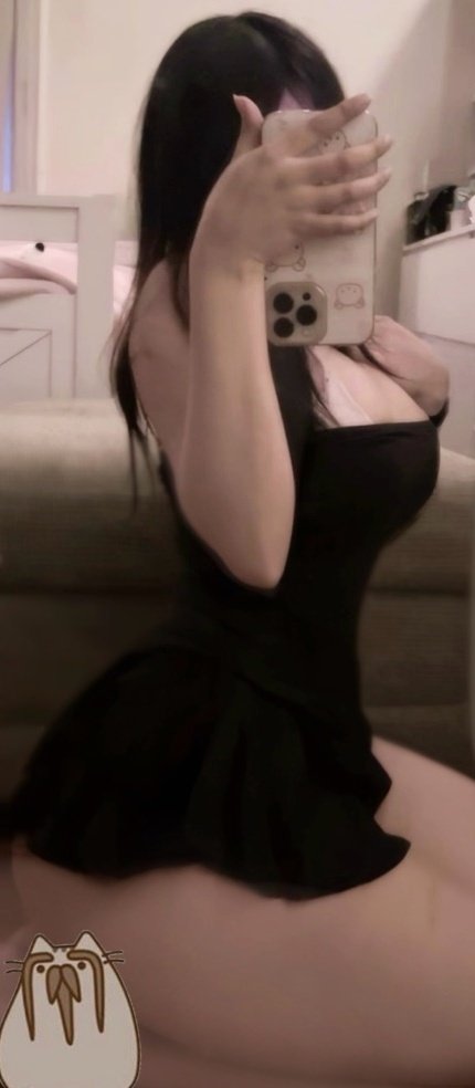 wtffdoki's tweet photo. who wanna duo smurf on valorant (old capture btw) #val #duo #egirl #esex https://t.co/Na9UGMpMh8