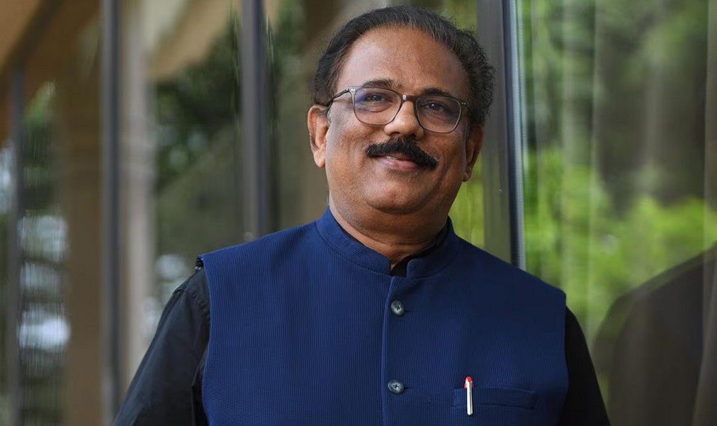 TheWeekLive's tweet photo. ‘When you launch a product today, you cannot think only of India’: A.V. Anoop, AVA Group chairman
Read: https://t.co/88ZNhvNqsJ
By @maijoabraham
(A.V. Anoop, AVA Group, entrepreneurship, business leadership, global markets, Indian business)
#AVAnoop #AVAGroup #BusinessLeadership #Entrepreneurship