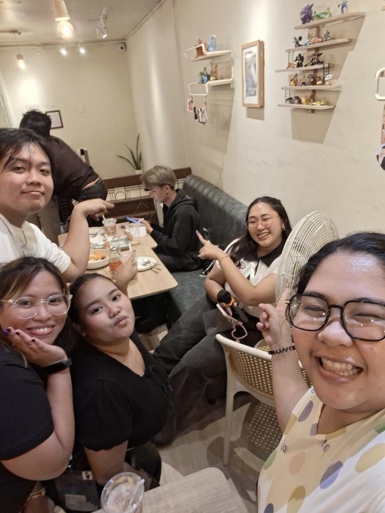 HeyImSoAweSAM's tweet photo. Si Fg ang pinili💜

ESENSE ANG PANALO
#PiliinMoAko_MVOutNow
#6ENSE_PiliinMoAko 
@6ENSEofficial #6ENSE https://t.co/Eb3l3shhl4