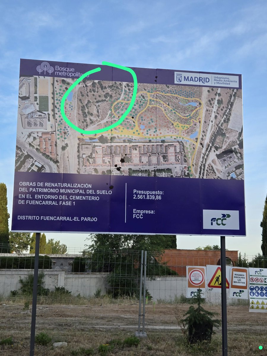 nomegacanton's tweet photo. 🤥 @AlmeidaPP_ ya no solo maquilla proyectos: también maquilla planos. En este cartel aparecen árboles donde el @MADRID arrasó la parcela destinada al #megacantón de #Montecarmelo (parado por el Juez). La realidad está a pocos metros y no se puede tapar con un dibujo https://t.co/D30BdG75gZ