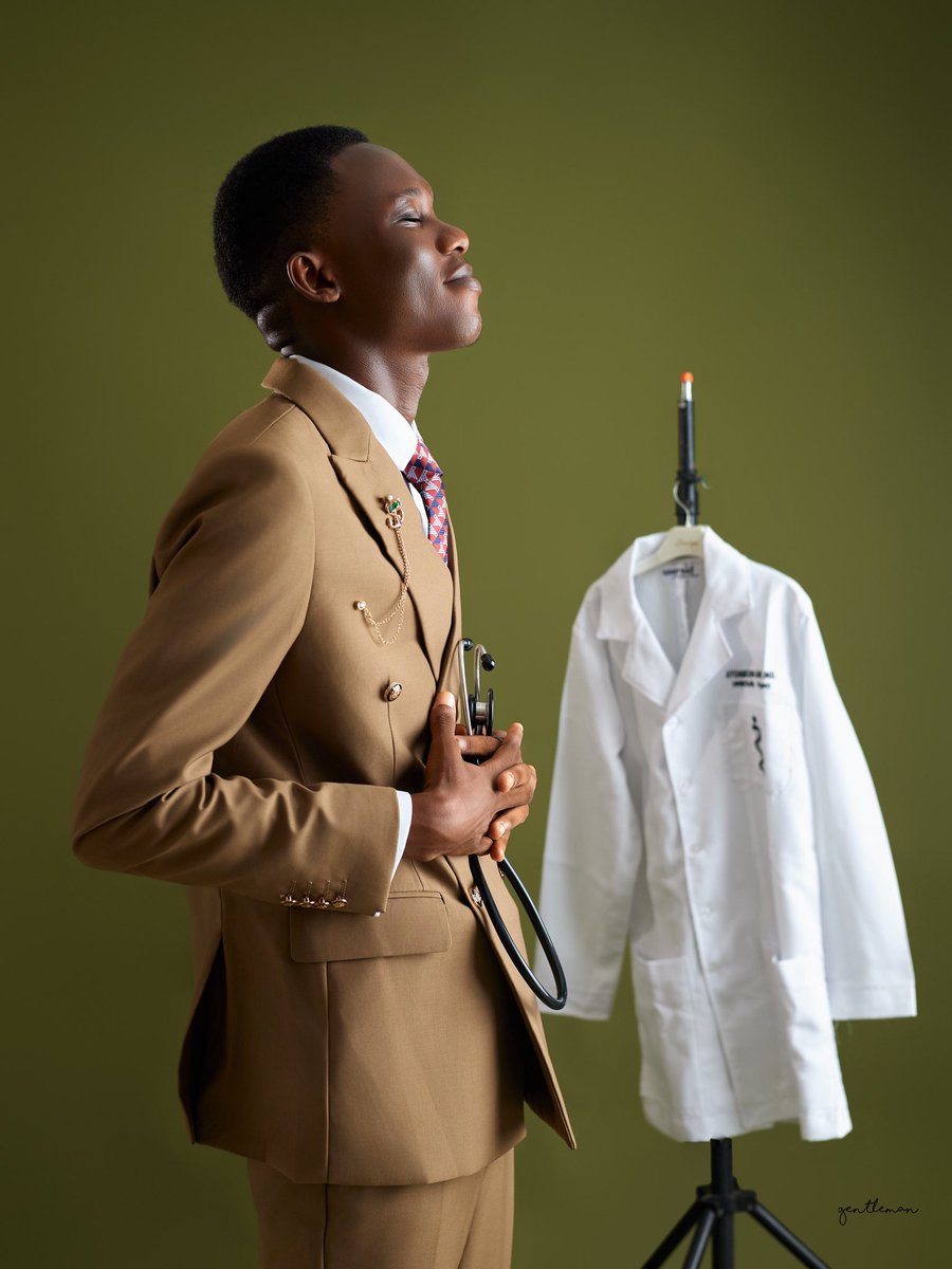 Mercykekule's tweet photo. The world suffers greatly; today, you have pledged yourself to lessen that suffering.     May your knowledge remain sharp, but may your heart remain tender. Congratulations, Doctor @IamFahbulous 

Suit from Men Italia 🇮🇹. https://t.co/dFXO7lDmu0