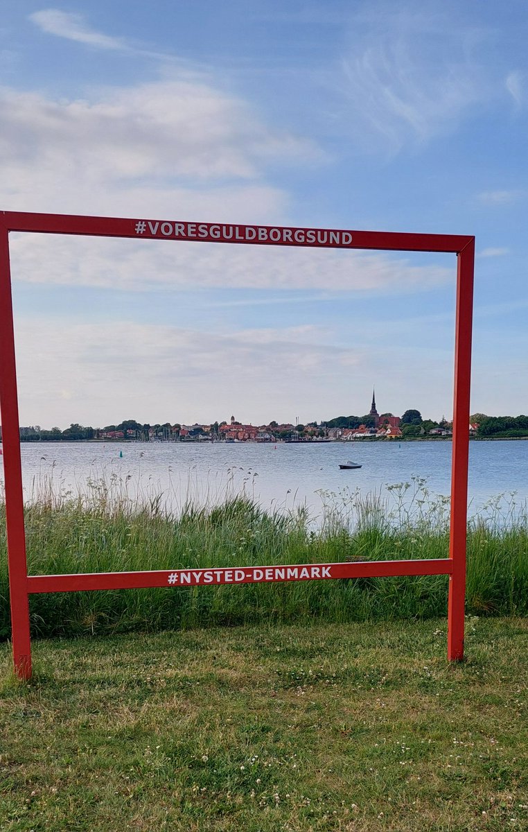 Texelroots's tweet photo. @richardtkiewiet Een andere overkant. https://t.co/p5jiCHXrRM