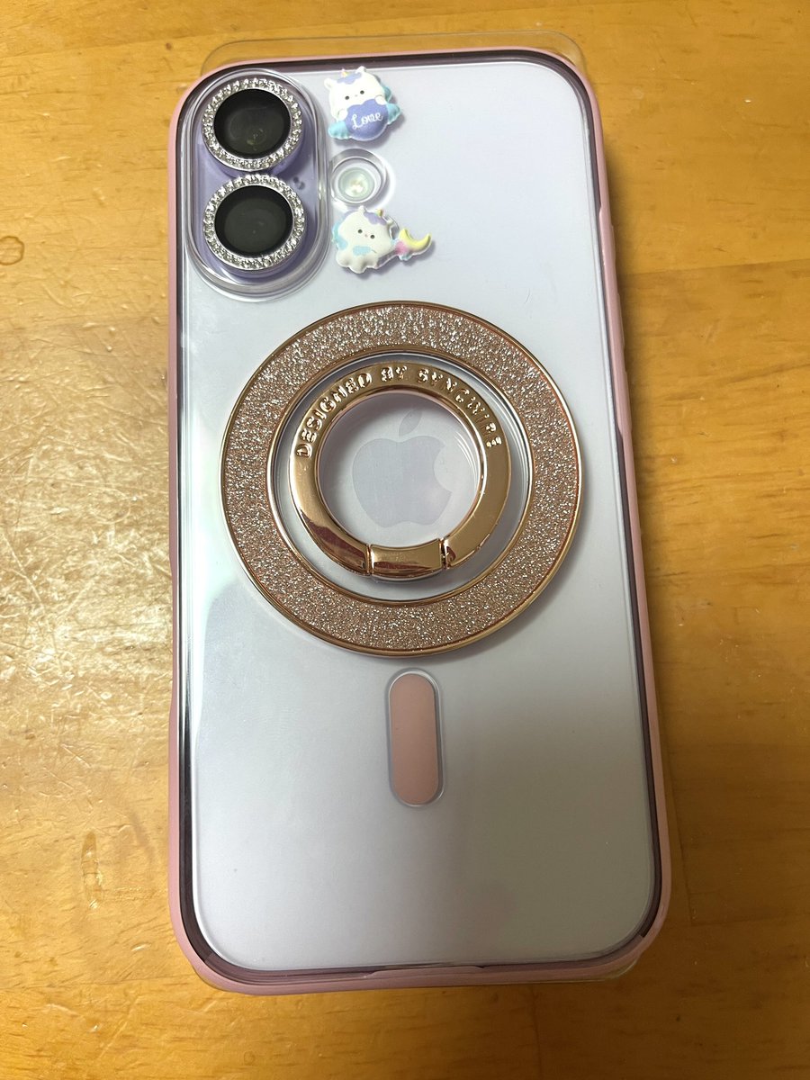 hamopon's tweet photo. Amazonでポチッとしたやつ。スマホリングとレンズカバー😊キラキラかわいい🩷😍
#スマホリング
#スマホレンズカバー https://t.co/YFA1PNSm4h