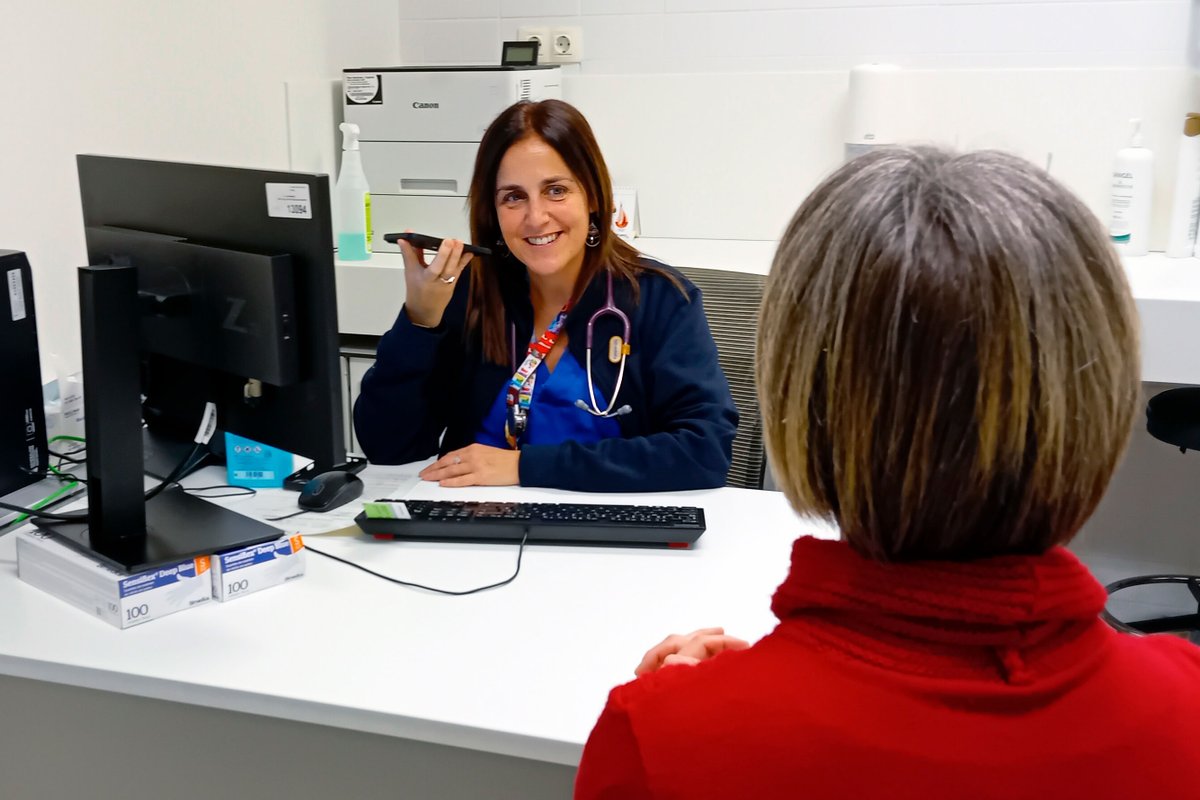 HospitalLaFe's tweet photo. 🎙️ El #HospitalLaFe implanta #reconocimientoporzvoz en #UrgenciasAdultos para #dictadoclínico directo en la #HistoriaClínica 

⚡ Se busca - carga administrativa y + tiempo para el paciente

#SomosLaFe

🔗https://t.co/vzwFwpCKre https://t.co/Ybg4241Puw