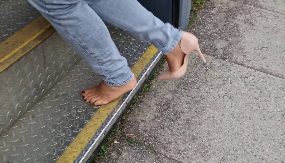 HelenaAbramov's tweet photo. A new "lost my shoe" video in my video store today
https://t.co/Z0faI2PXdd
πππ
#footsniffing #footsmelling #sniffing #tickling #pantyhoseunderjeans #Strumpfhose #stuckshoe #shoeoff #lostshoe #stolenshoe #oneshoe #helena #suntanpantyhose #Louboutins #stuckshoe #dirtytights https://t.co/Lk9cQ8IR4n