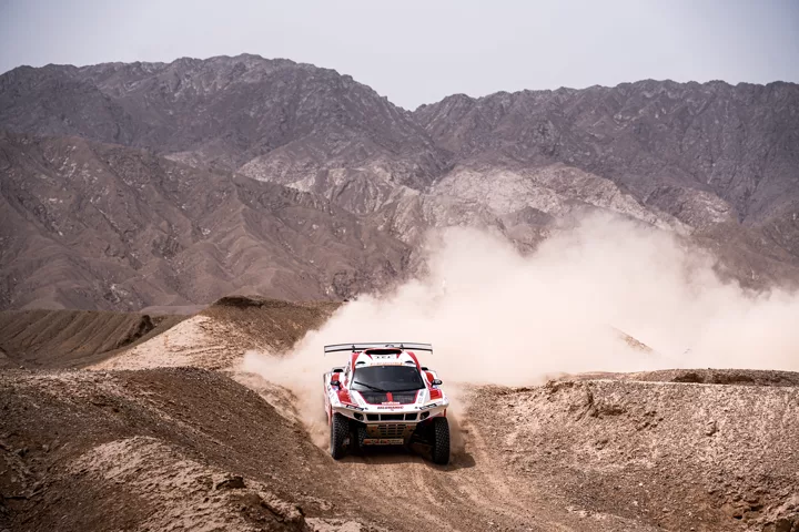 zmlubricant's tweet photo. Smooth finish at Moon Lake SS11🌊 From desert to Yardan river valley track.
Lu Binglong 3rd, Aliyyah 4th, Fan Gaoxiang 7th.
Two Golden Helmets secured with solid overall standings. Zero Mileage Mechanic fuels the final championship push. #ZeroMileageLubricants  #taklimakanrally https://t.co/dgHmvQFCmG