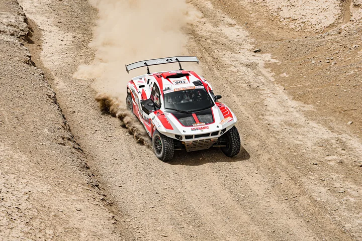 zmlubricant's tweet photo. Smooth finish at Moon Lake SS11🌊 From desert to Yardan river valley track.
Lu Binglong 3rd, Aliyyah 4th, Fan Gaoxiang 7th.
Two Golden Helmets secured with solid overall standings. Zero Mileage Mechanic fuels the final championship push. #ZeroMileageLubricants  #taklimakanrally https://t.co/dgHmvQFCmG