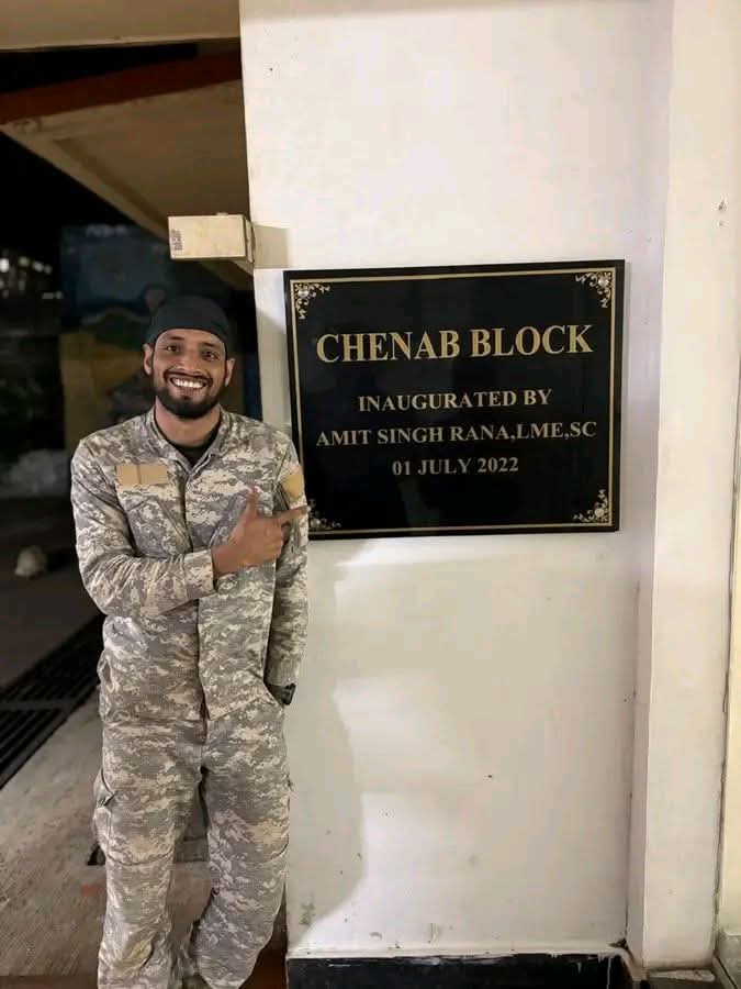 Anubakshi8's tweet photo. In a tragic road accident Marine commando Amit Singh Rana ( Shaurya Chakra ) has lost his life near his village Khundian Himachal Pradesh 
May God give strength to the family 
Om shanti https://t.co/I1rtwwojdU