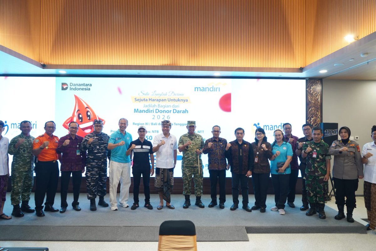 Korem163's tweet photo. Danrem 163/Wira Satya Hadiri Gerakan Donor Darah "Satu Aksi, Sejuta Harapan" https://t.co/64cfawHWdm