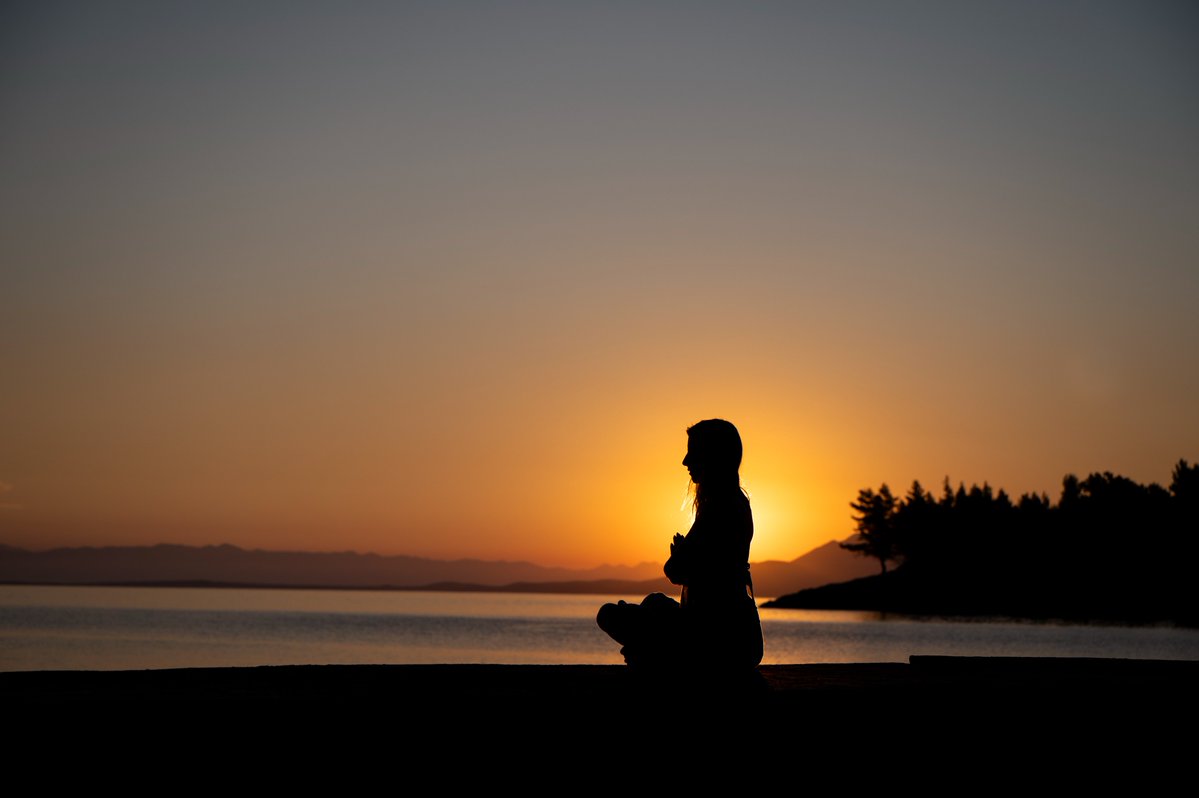 JGChrisButler's tweet photo. What Is the Meaning of Mantra?

Jagad Guru Chris Butler explains that the Maha Mantra is to be experienced, not analyzed. Simply hear and chant:

Hare Krishna Hare Krishna Krishna Krishna Hare Hare
Hare Rama Hare Rama Rama Rama Hare Hare https://t.co/s4aaCLYMoo