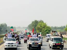caradviserspak's tweet photo. Islamabad &amp; Rawalpindi Traffic Alert – Protest &amp; Convoy Movement
• M1 Motorway
• 26 No (Chungi)

🚗 𝗔𝗱𝘃𝗶𝘀𝗼𝗿𝘆: Expect delays, avoid unnecessary travel, and plan alternate routes in advance.

#Islamabad #Rawalpindi #TrafficAlert #ProtestAlert #RoadBlocked #TwinCities https://t.co/W393VuYScD