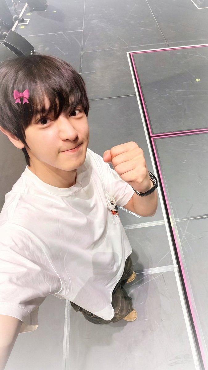real_choupi's tweet photo. #찬열  
ㅇ⤙ㅇ👊🏻 https://t.co/sYsMpnMPBO