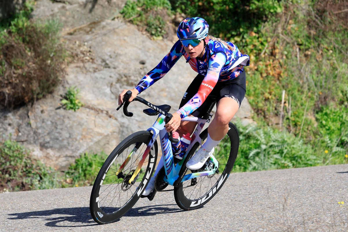 Domestique___'s tweet photo. 🇮🇹 Chiara Consonni fined for angry outburst after Giro d’Italia Women crash

📰 https://t.co/jsqI8z1SQj

📸 Cor Vos https://t.co/F59XR42hjL