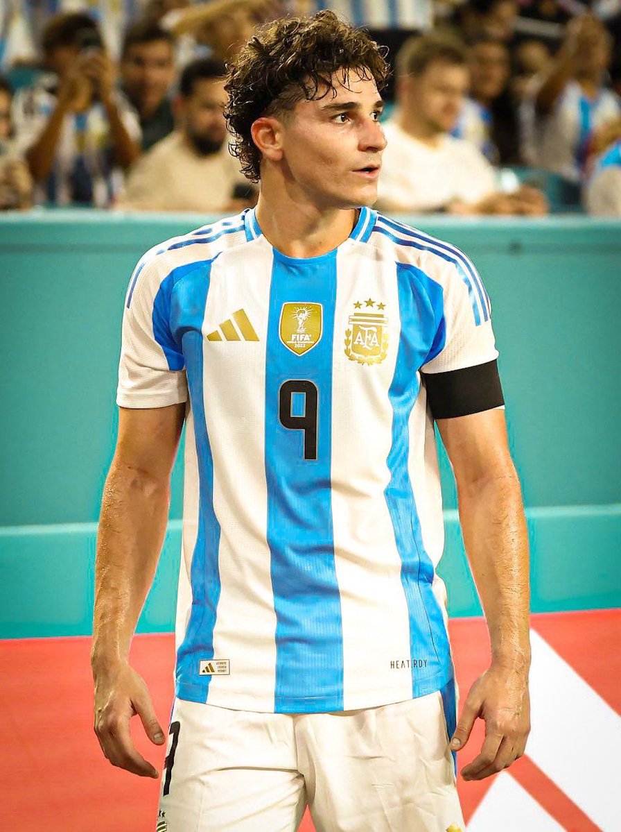 fcbfalcon's tweet photo. My World Cup stocks 💹 https://t.co/dMWfm61l1B