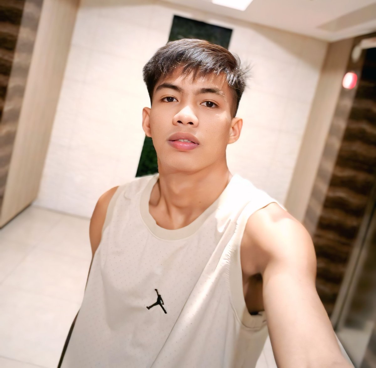 In10080Jordan's tweet photo. Spoil yourself today🙌 ✨
22 year old
5'10 height
Moreno
Expert and well- trained

Viber: 09569227121
#massage https://t.co/SDQc5KThfF