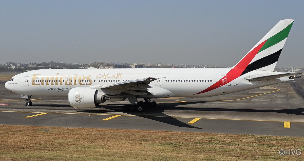 HPaals's tweet photo. Emirates Boeing 777-200LR 
A6-EWC
Built 2007
Config 38J-24W-214Y
📷 BOM https://t.co/5X89dJaQhJ