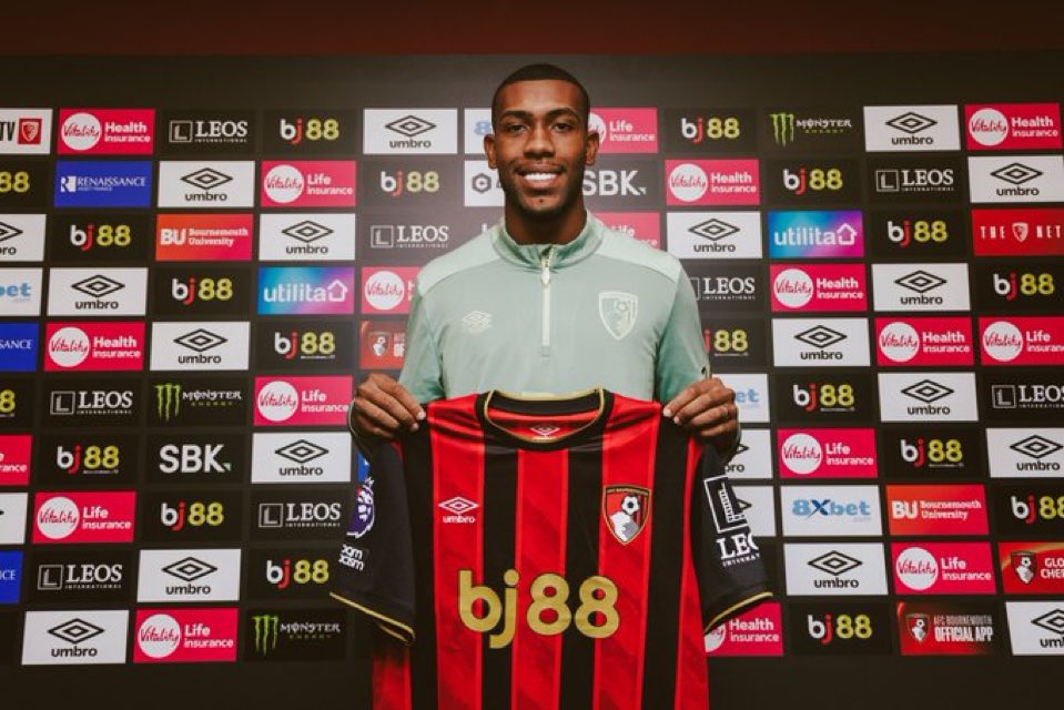 TransferSector's tweet photo. 𝘽𝙍𝙀𝘼𝙆𝙄𝙉𝙂: Bournemouth winger Rayan has a release clause in his contract that will kick in from the January transfer window onwards and it will be £130m, reports @TheAthleticFC 🍒🇧🇷 https://t.co/QFXpTxrPTB