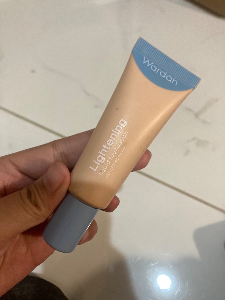 AliiiFadh's tweet photo. Wts preloved
Maybelline vinyl ink 35 cheeky (cuma pernah swatch di tangan) - 60k
Wardah lightening liquid foundation 01 light beige - 15k
Somethinc W01 Bijoux (baru dipakai 3x, tanpa sponge, dijual karena keterangan) - 65k

Dom jakpus
Pengiriman bisa via oren, jnt/jne https://t.co/SlCS6izwm3