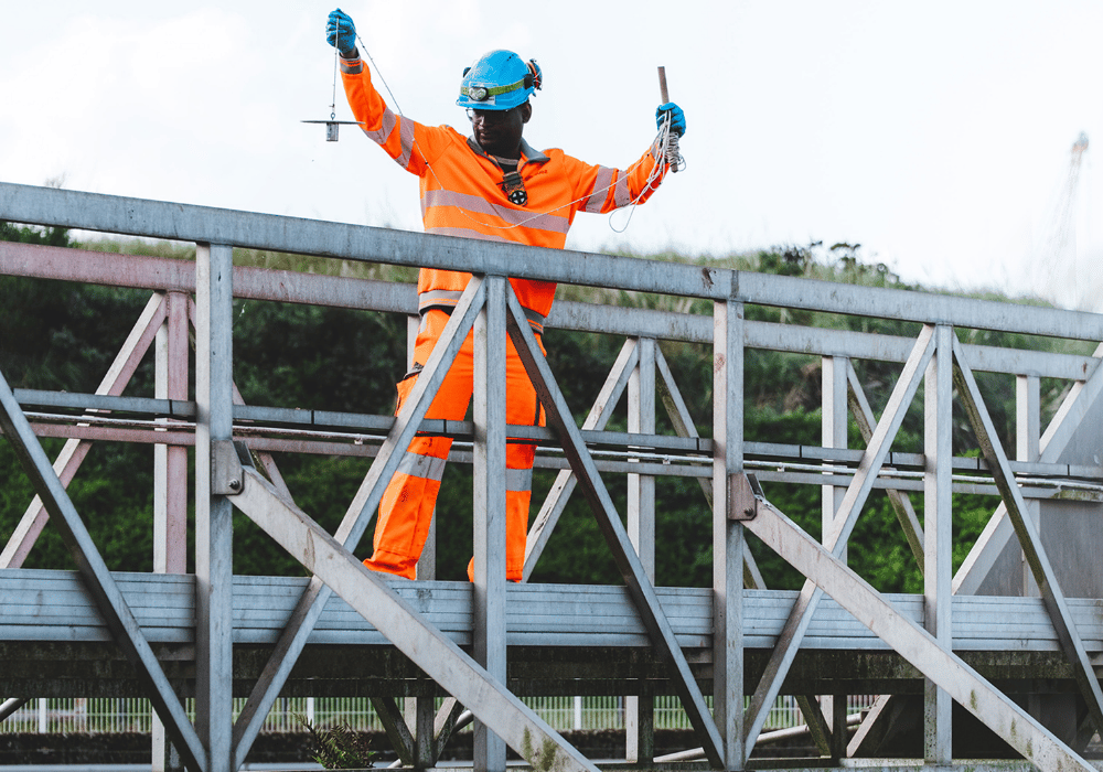 infrastructure4's tweet photo. 🤝 Can PPPs help solve South Africa's infrastructure challenges?

EnviroServ's Dhevan Govender says Public-Private Partnerships can unlock investment, expertise and accountability to support long-term infrastructure delivery.

🔗Read more: https://t.co/gZcrxmrwgq https://t.co/NxxYmGGti8