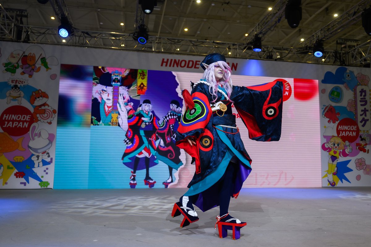 hinodefest's tweet photo. ロシアでも『モノノ怪』ファンはたくさん！✨
薬売りのコスプレも人気です🐍

第三章『蛇神』、楽しみ！

#モノノ怪 #劇場版モノノ怪 #薬売り #コスプレ #cosplay https://t.co/Qrhc6dT5x0