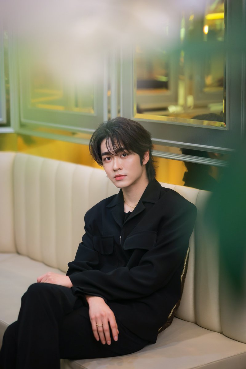 jinpingapy's tweet photo. ท่านั่งคือแกลมมาก นี่สินะ....แกลมต่างหากที่ติดบูม 

BESEVBOOM X URANUS 

#UranusClinicxBoom 
#besevboom #เยลลี่บูม https://t.co/dEo8J1yewI