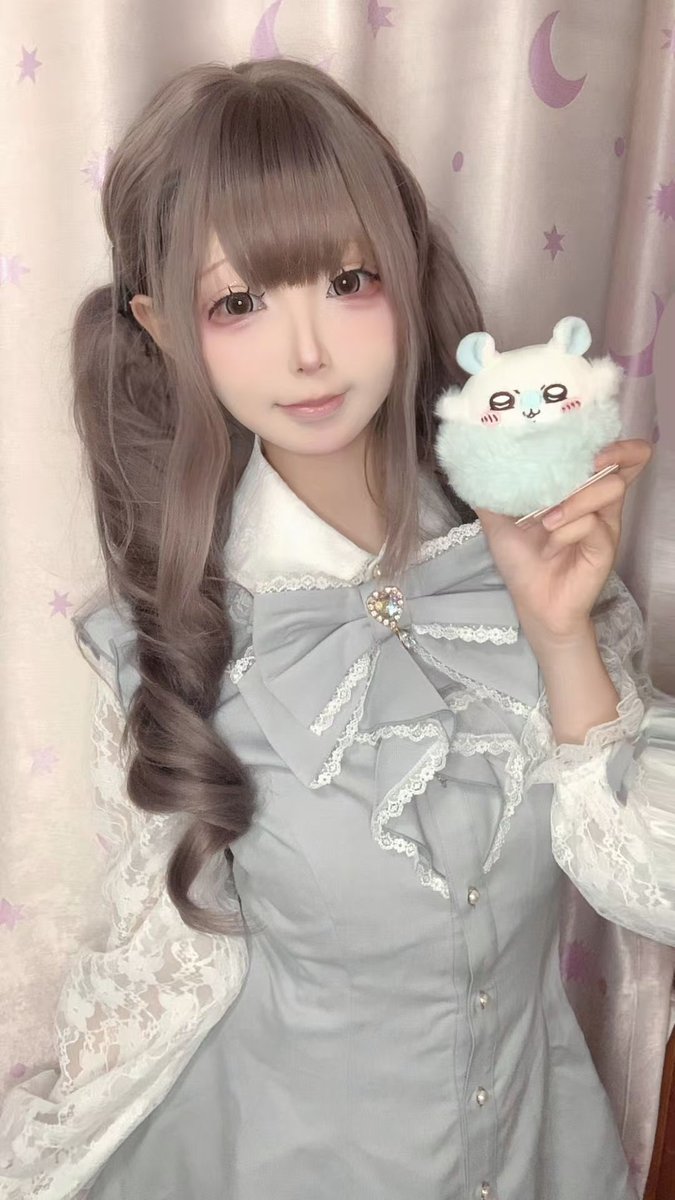 Uyaouo's tweet photo. 这是好久之前的照片里…呵呵呵 https://t.co/Dyj0RPMAKB