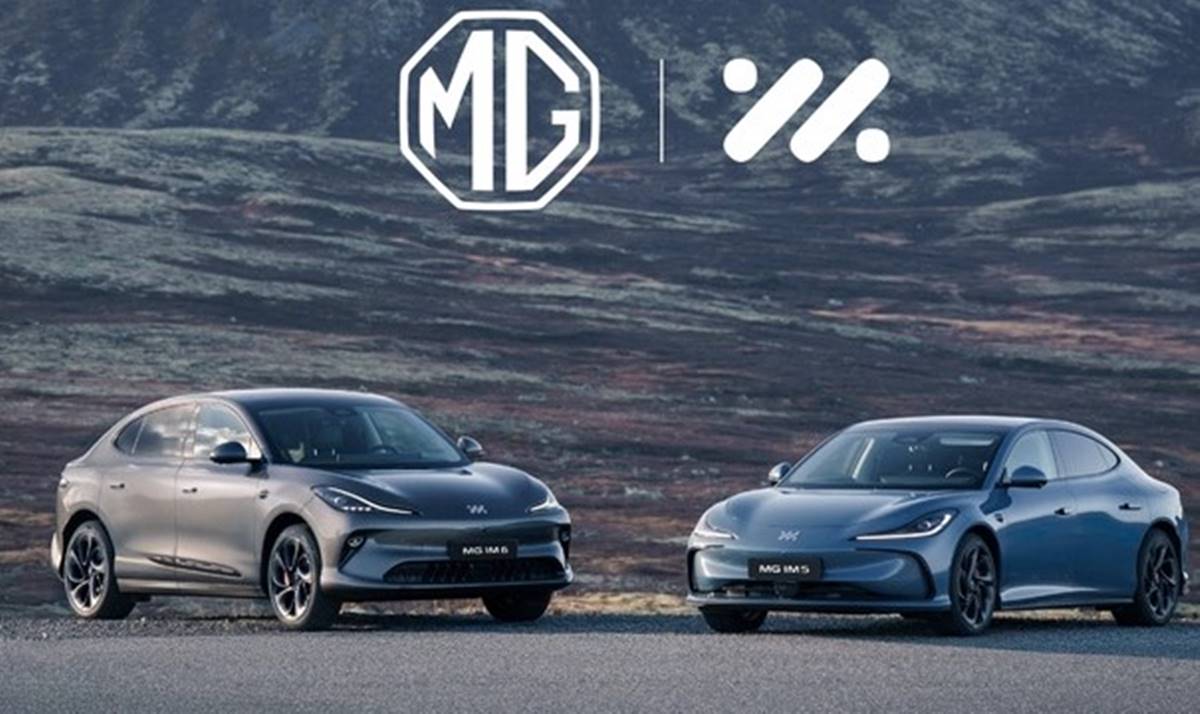 foroelectricos's tweet photo. 🚗⚡ MG cambia de rumbo en Europa. Los nuevos MG IM5 y MG IM6 llegan con un enfoque premium, mucha tecnología y una autonomía que promete dar guerra a #XPeng, #BYD y #Volkswagen
¿Será suficiente para conquistar el mercado?
#MG #CocheElectrico #VE #IM #IM5 #IM6 👇 https://t.co/RNYvsSjB76