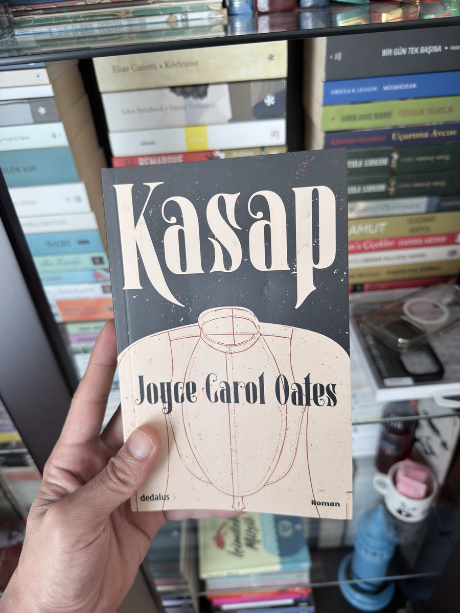 alone1dark_'s tweet photo. Yılın 23. Kitabı 🥰 https://t.co/vIq7pHssZM