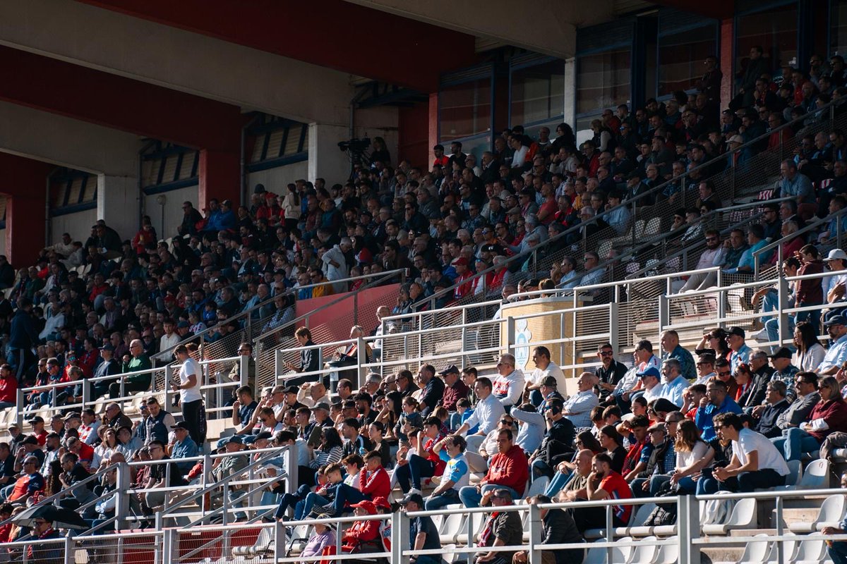 javivazquez24's tweet photo. Gracias @AlgecirasCF. Gracias  por darme tanto cariño y cuidarme tanto, gracias por haberme hecho una persona tan feliz. Gracias a vosotros puedo seguir creciendo en mi sueño de ser entrenador. Siempre vais a estar conmigo. Desde hoy y para siempre un Algecirista más. #shira https://t.co/QoAzDWIbMp