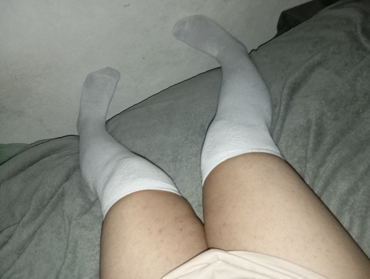 FemboyProgreso's tweet photo. Simplemente muslos °^° https://t.co/Iy6pMZu52o