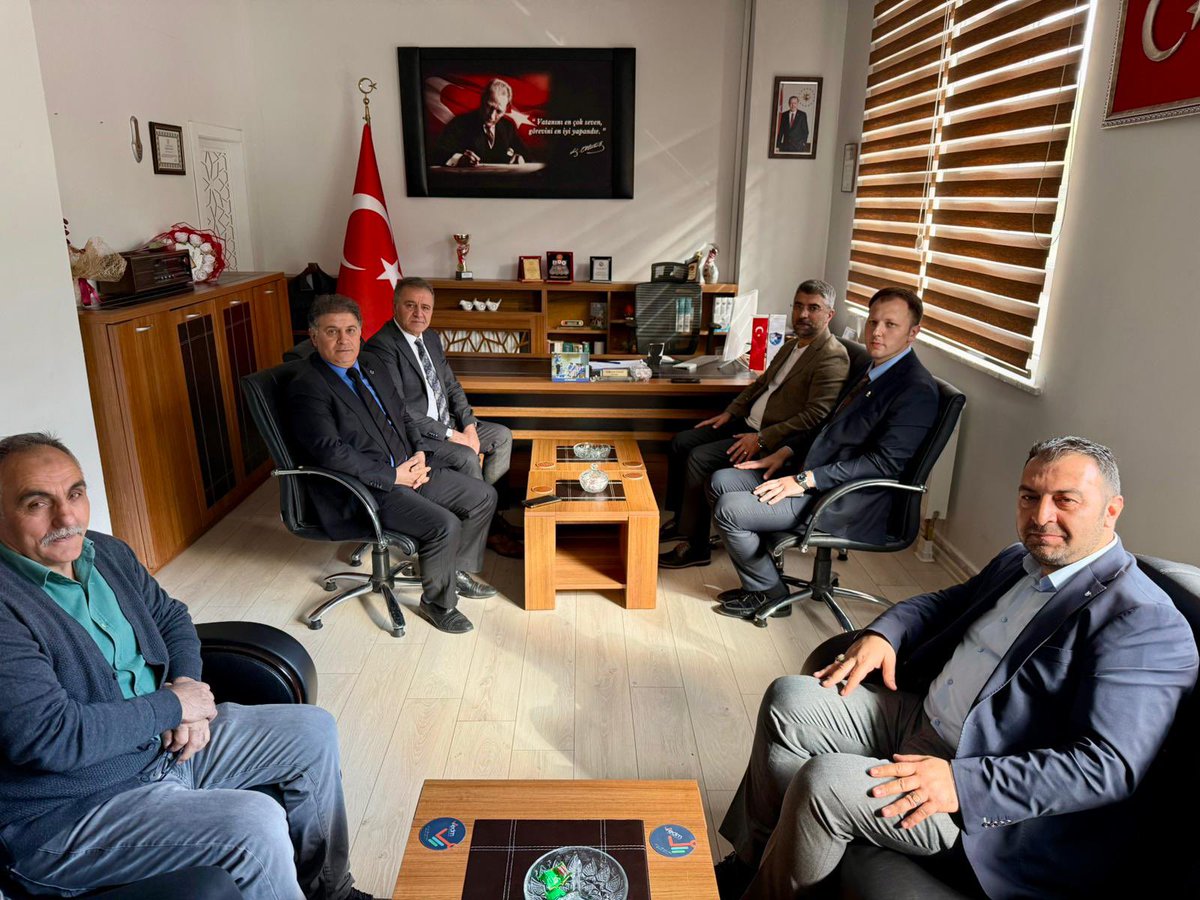 MemTortum's tweet photo. AK Parti Erzurum İl Başkanı Av. Sn. İbrahim KÜÇÜKOĞLU, Tortum Belediye Başkanı Sn. Muammer YİĞİDER, AK Parti Erzurum İl Başkan Yardımcısı Sn. Kenan ŞiMŞEK, AK Parti Tortum İlçe Başkanı Sn. Hasan YAZICI ve İl Genel Meclisi Üyesi Sn. Ahmet TİKİCİ ile+++ https://t.co/mjtTpiKGpL
