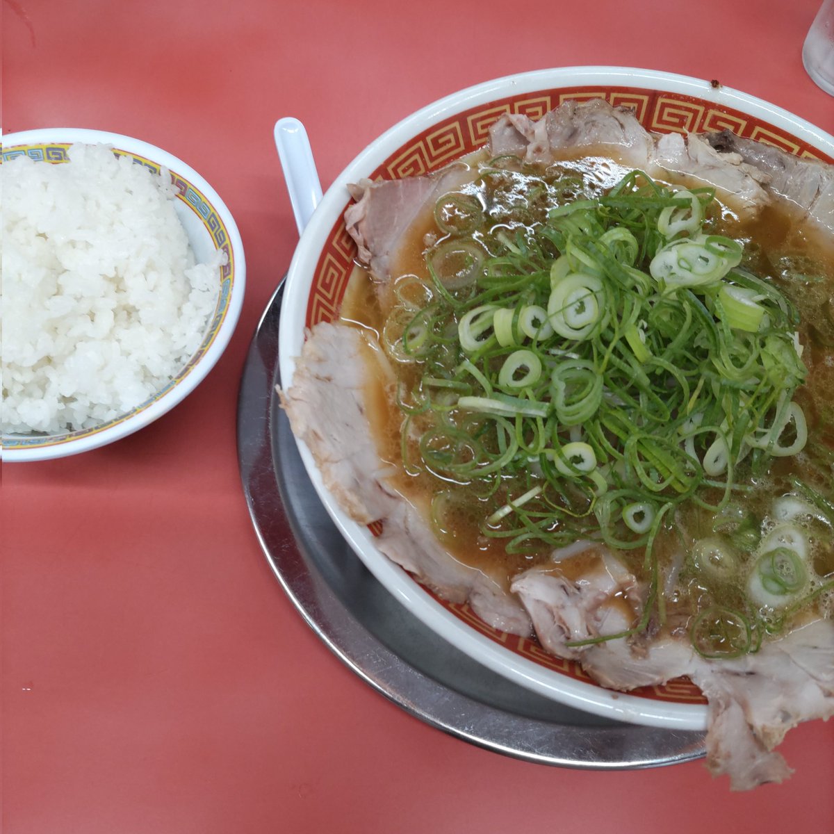 takeyan077's tweet photo. 台風来るので吸うょ https://t.co/RXQDw8aX8p