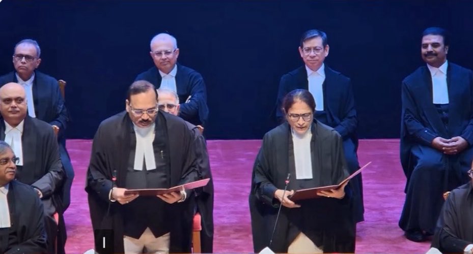fakeperaltaa's tweet photo. So happy to see Sr.Adv.V. Mohana take oath as a Supreme Court Judge. Only the second woman to be directly elevated from the Bar. https://t.co/dcl0sP6T2B