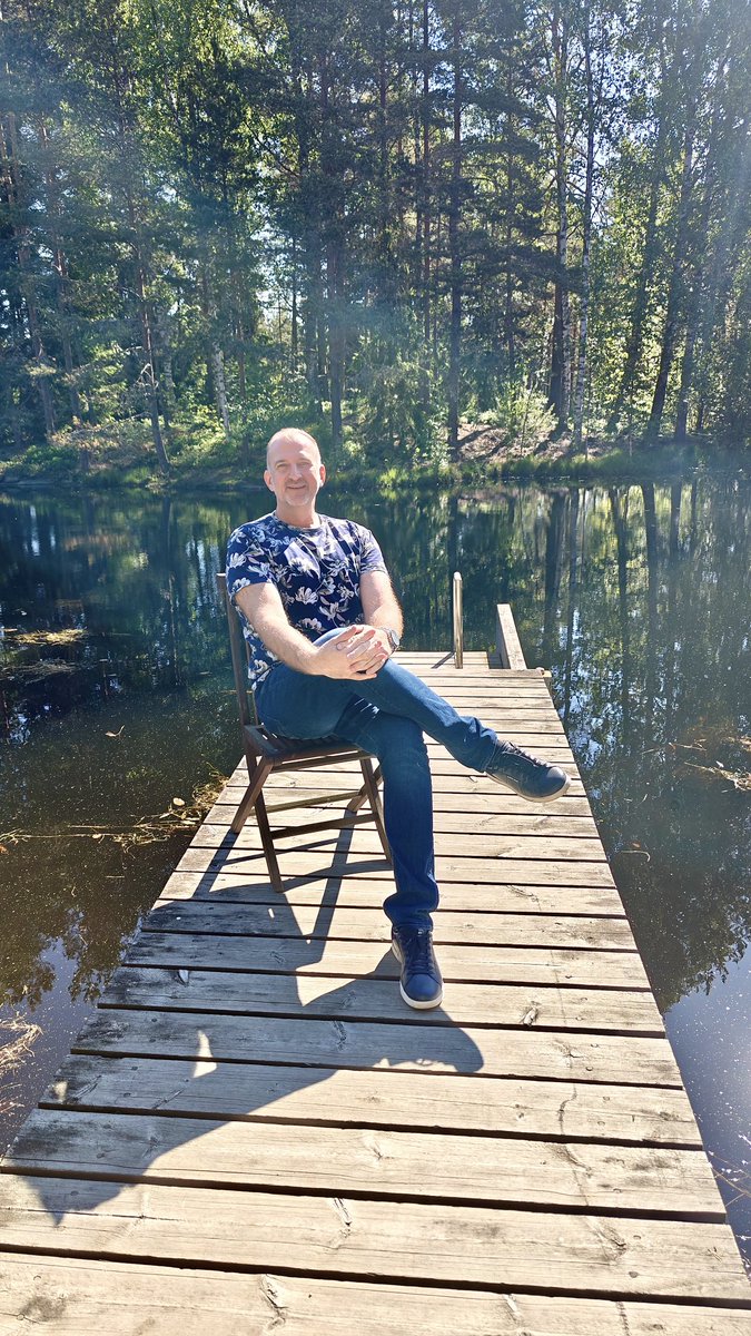 holmberg_j's tweet photo. Sometimes the best ideas come when we step away from our desks for a while.

A short pause to reflect, recharge, and appreciate the surroundings can be just as valuable as the work itself.

#teamwork #WorkLifeBalance #nature #reflection #wellbeing #happy #man #janholmberg https://t.co/A2QyYOTs6O