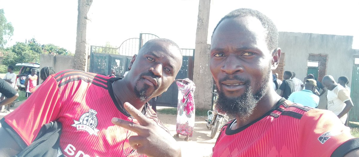 BukenyaMagidu's tweet photo. @VipersSC #Everywhere
#Onduparaka #AyivuCounty
#AruaCity #WestNile
#FanMoment
#BkMediaPromotions https://t.co/ihVniEo1E4