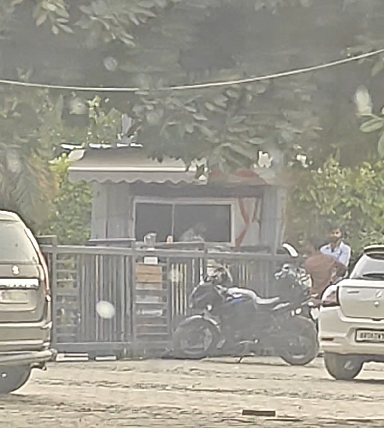 ConcernedNoida's tweet photo. @noida_authority @CeoNoida @ChiefSecyUP @CMOfficeUP @dmgbnagar @dr_maheshsharma @InfoDeptUP @myogiadityanath @NandiGuptaBJP @UPGovt @PankajSinghBJP @noidapolice @CeoNoida IllegalShop on GateNo 2 of TheGoldenPalms Sec-168,Noida of #Cafe21 in support with Dismissed AOA Deependra even after 2 NoidaAuthority orders 7 &amp; 13-Jan-2026 &amp; was removed on 19Jan2026

IllegalShop again run by #GundaElements,remove it &amp; do FIR 

https://t.co/UrIEjIztbt https://t.co/oVzs8ALgmj