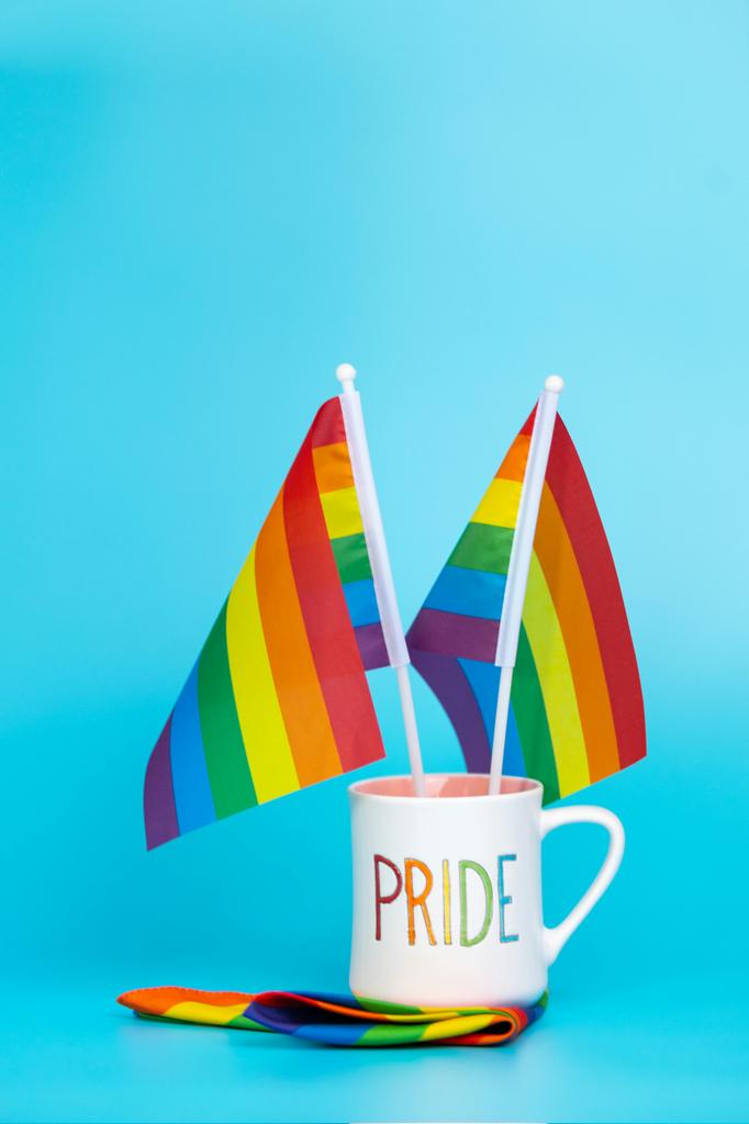 KleinFortini's tweet photo. Und das noch: Happy Pride month https://t.co/D79WJwGi0G
