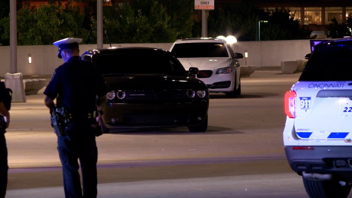 Local12's tweet photo. #BREAKING Two women and multiple men have been arrested after they allegedly engaged in street racing-related activities in the area of Paycor Stadium in Downtown Cincinnati.

Four vehicles were towed from the scene, including a Dodge Challenger and a Mustang Mach 1. https://t.co/vNayjGwNO9