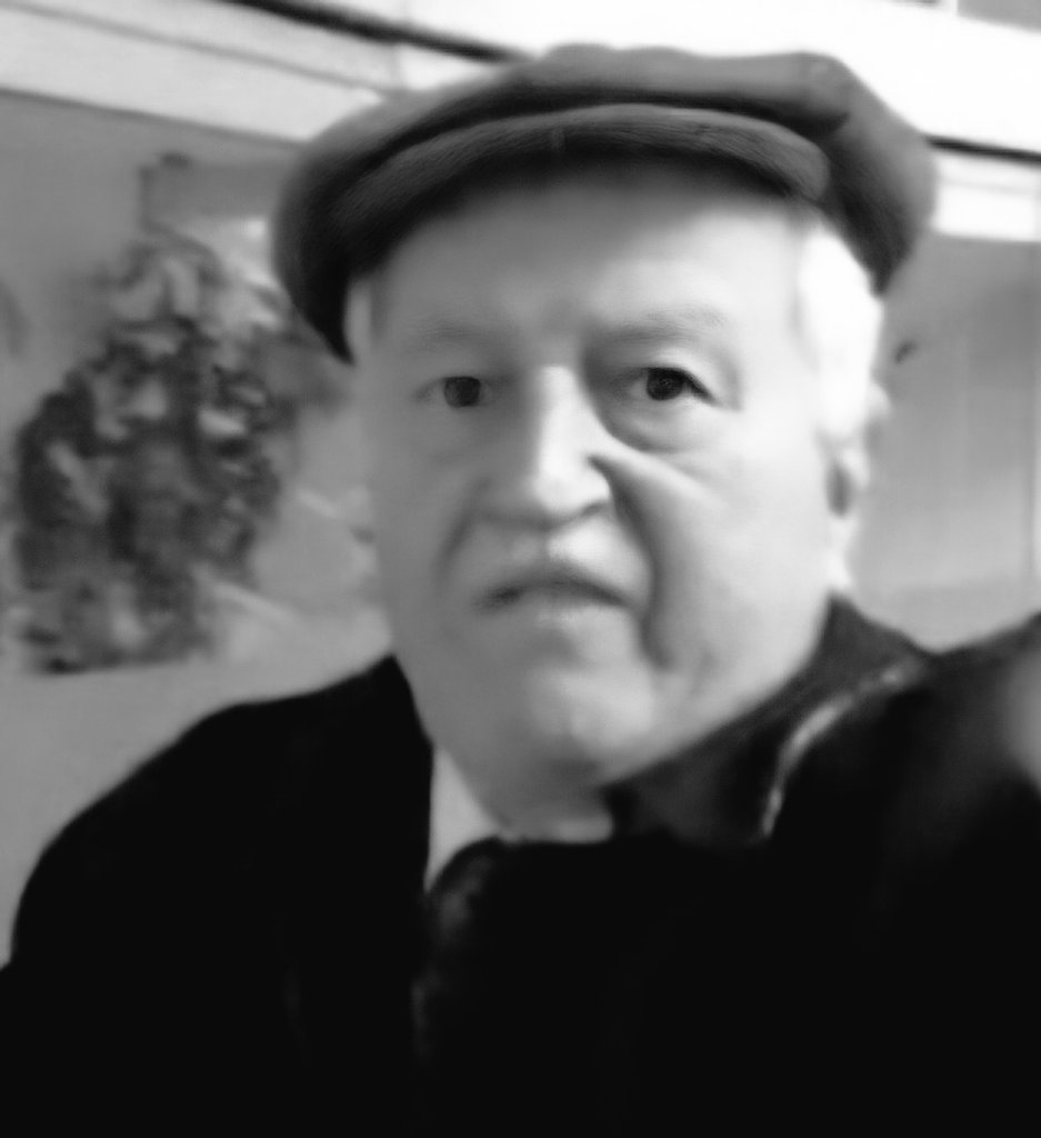 KErdlen's tweet photo. Ko dobite termin za pregled pri zdravniku specialistu za leto 2028 ali pa ko vam umre svojec, ki ni dočakal vseh nujnih pregledov, se spomnite na Goloba, Vrečko, Klakočarko, Mesca, Prevolnik, Kebra, Jenulla, Hana in na vse tiste, ki so se šli ta cirkus v zvezi z zdravstvom. https://t.co/rAZutRNyKA