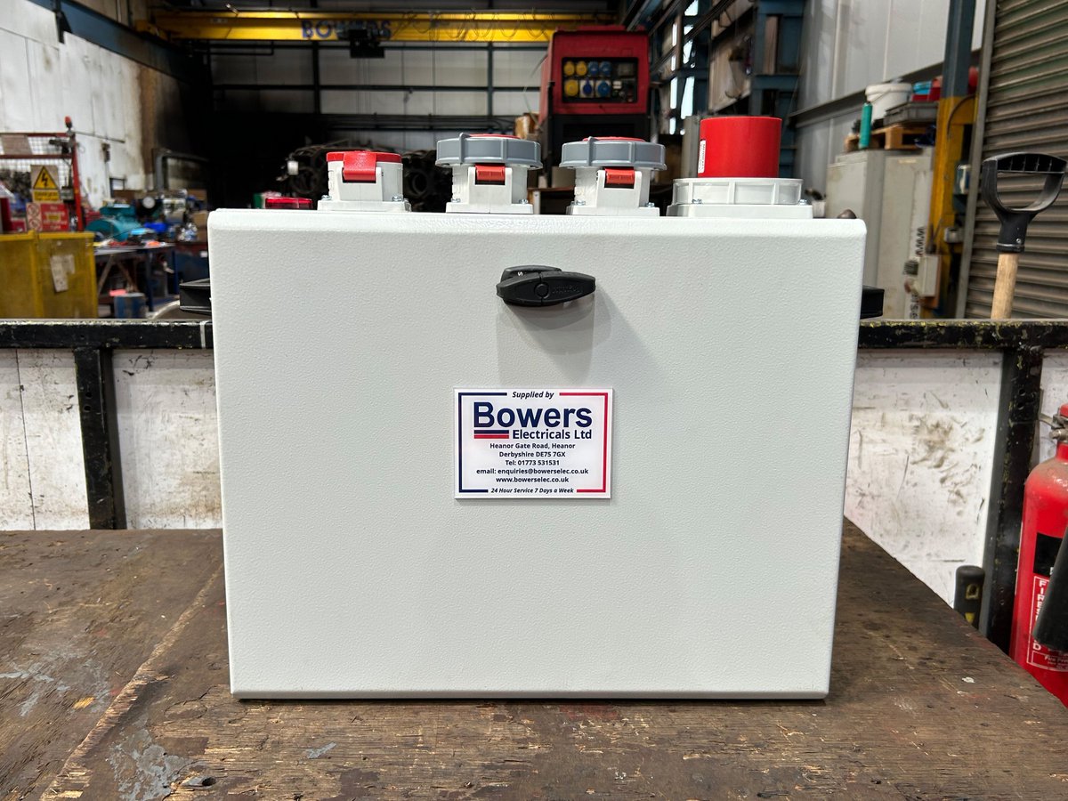 BowersElec's tweet photo. This latest control panel has been designed and built by our Motors and Rewinds Department for a long-standing repeat customer. 🕹 

This bespoke system is a forward and reverse starter system operating two motors simultaneously. ⚙️ ⚙️ 

#Britain #UKEngineering #Manufacturing https://t.co/46MgIDTNHu