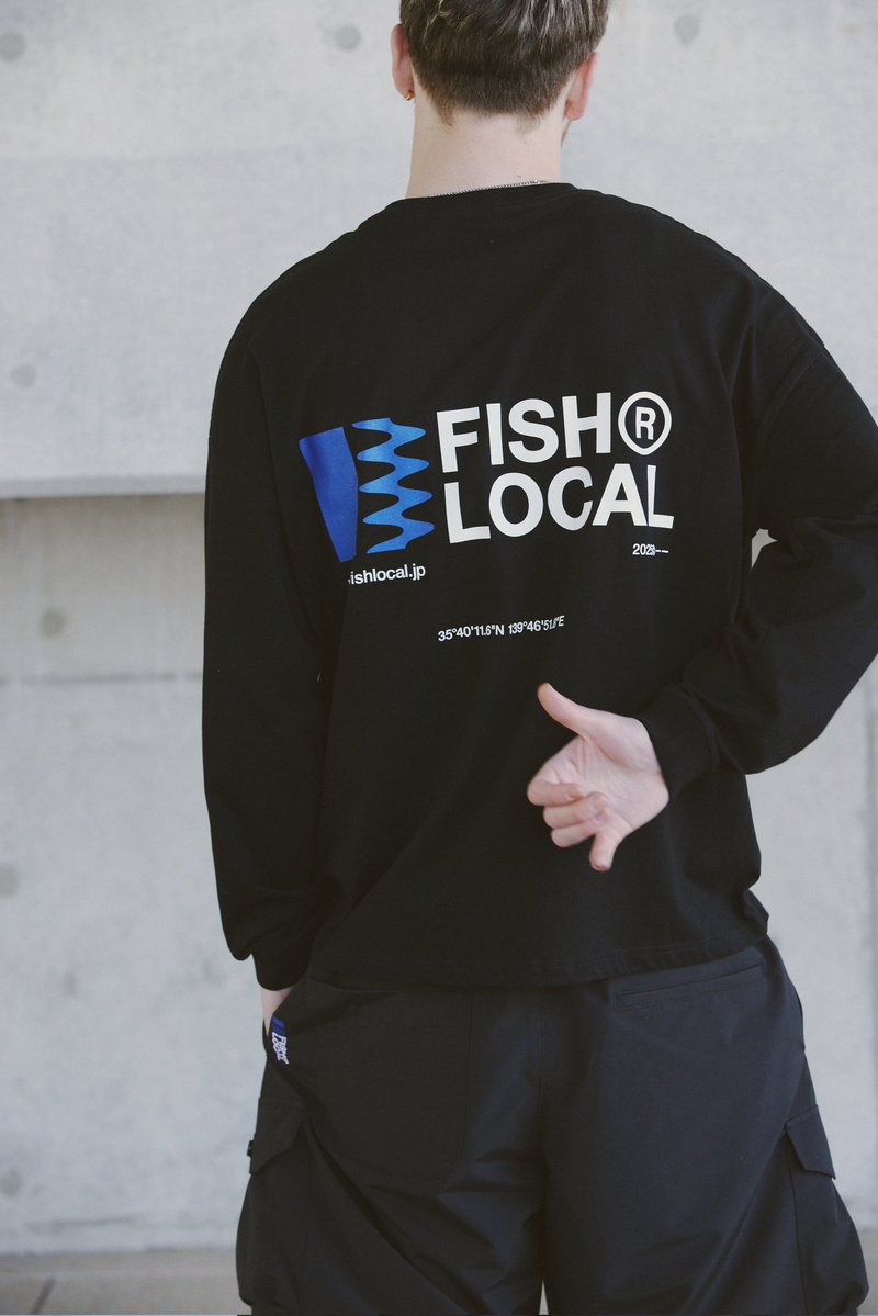 FISHLOCAL_2025's tweet photo. いよいよ今週末。

FISH LOCALのプロダクトが一堂に揃い、実際に手に取りながら素材やシルエットをご体感いただけます。

好評の釣りゲームも開催。
ご購入いただいた方には、オリジナルステッカーとショッパーをプレゼント。

オンラインでは伝わりきらない魅力を、ぜひ店頭で。
詳細はリプライへ👇 https://t.co/orI1p6qrwK