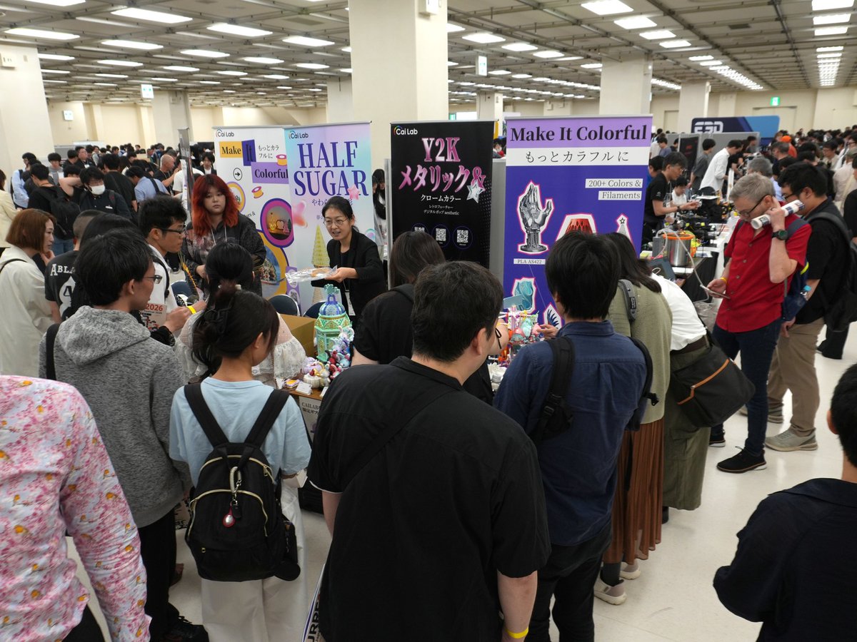 cailab3d's tweet photo. We brought 12 Chinese creators to JRRF2026 🇯🇵

No filament types, just styles: Cyberpunk, Japanese minimalism, Y2K, sweet aesthetic &amp; more.

Same model + different colors = completely new vibe 🪐

That's 3D printing magic.

Thanks to every maker we met in Tokyo! https://t.co/IgZ2gpOma2