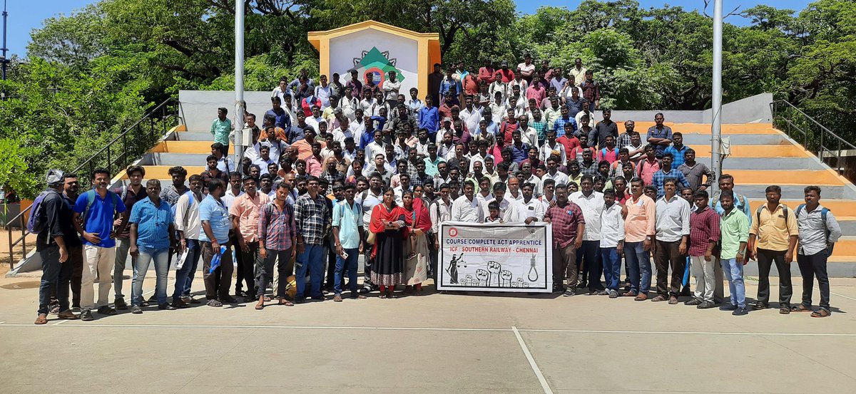 DILLIBA5432514's tweet photo. #rrb_groupd_result_do
#CCAA SOUTH ZONE

The Railway Administration and the Telangana High Court must step forward to resolve this case Expeditiously and provide Employment opportunities to the affected apprentice students.
We Want justice to all Apprentices in India.. https://t.co/ICFy3zmuU0