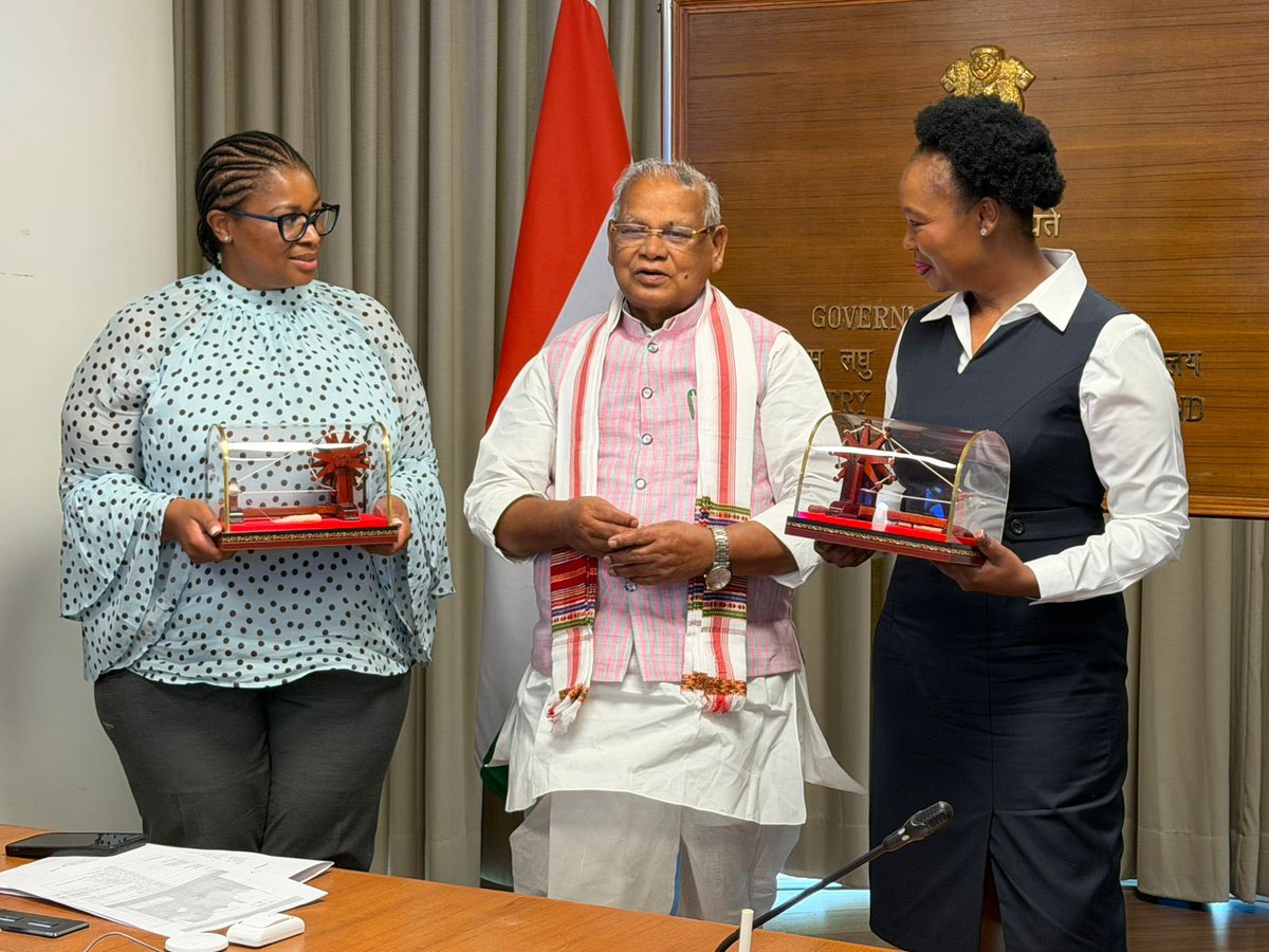 Stellarated's tweet photo. Following the visit to NSIC, we paid a courtesy visit to my counterpart at the Ministry of Micro, Small and Medium Enterprises in New Delhi, India.

The engagement formed part of South Africa’s Official Visit to India and focused on strengthening cooperation in MSME development. https://t.co/iiPMThm3z6