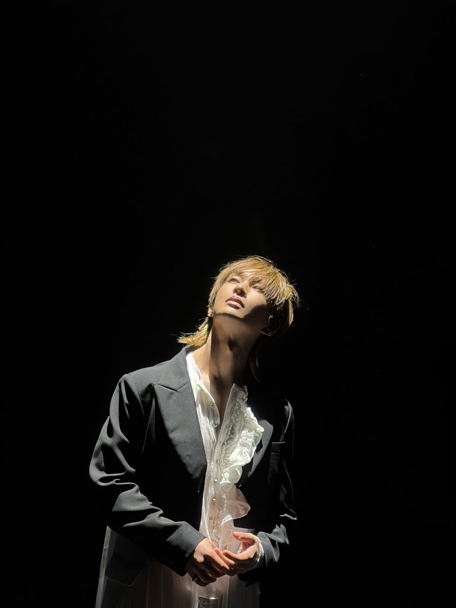 SHINee tweet media